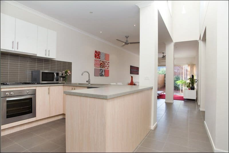 19 Bright Avenue, EPPING VIC 3076, Epping - Thumbnail 2