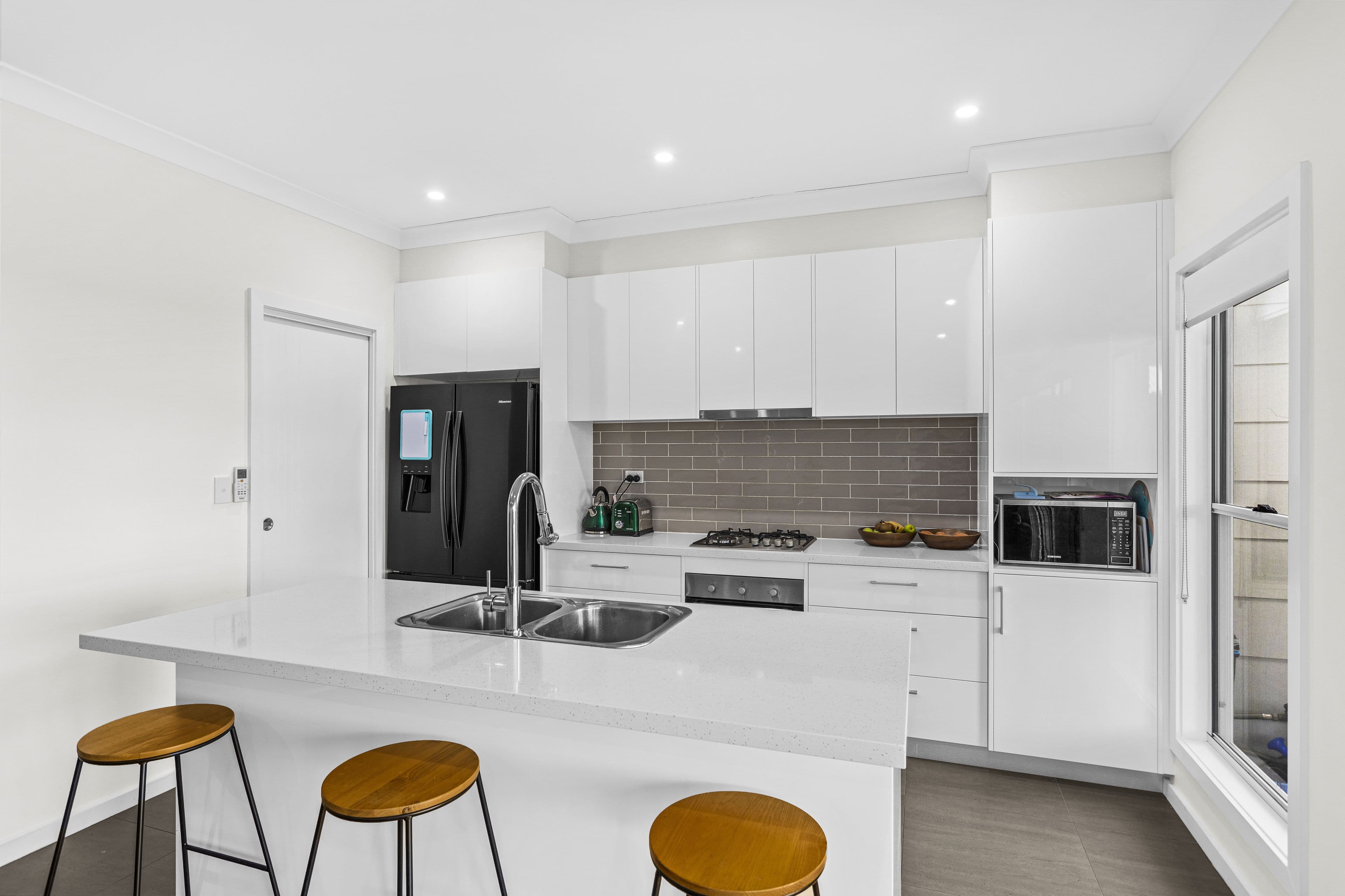 10 Nimmitabel Street, Tullimbar NSW 2527, Tullimbar - Thumbnail 2