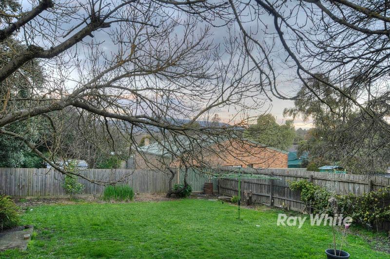 61 Bona Vista Road, BAYSWATER VIC 3153, Bayswater - Thumbnail 5