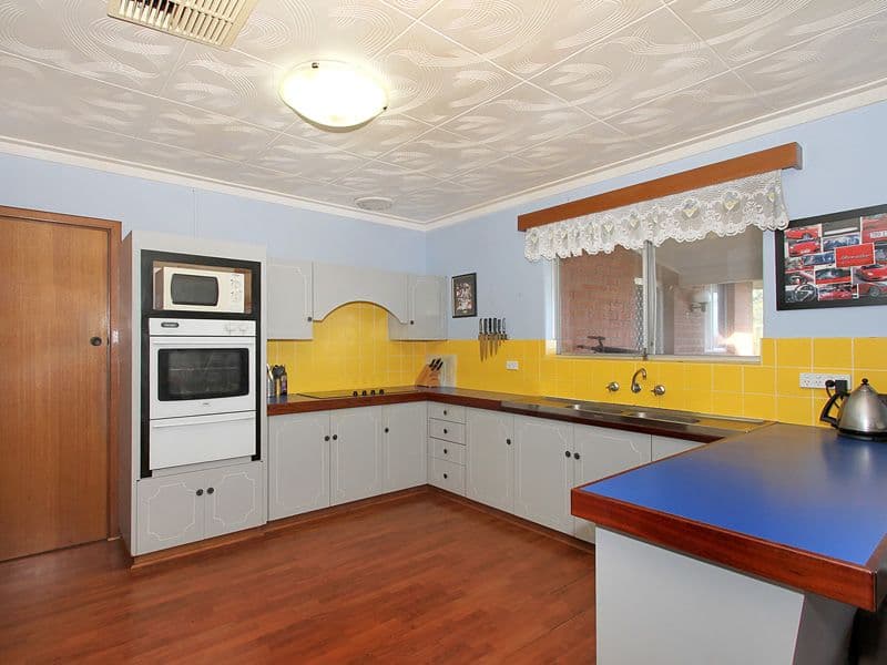 426 Morrison Road, SWAN VIEW WA 6056, Swan View - Thumbnail 2