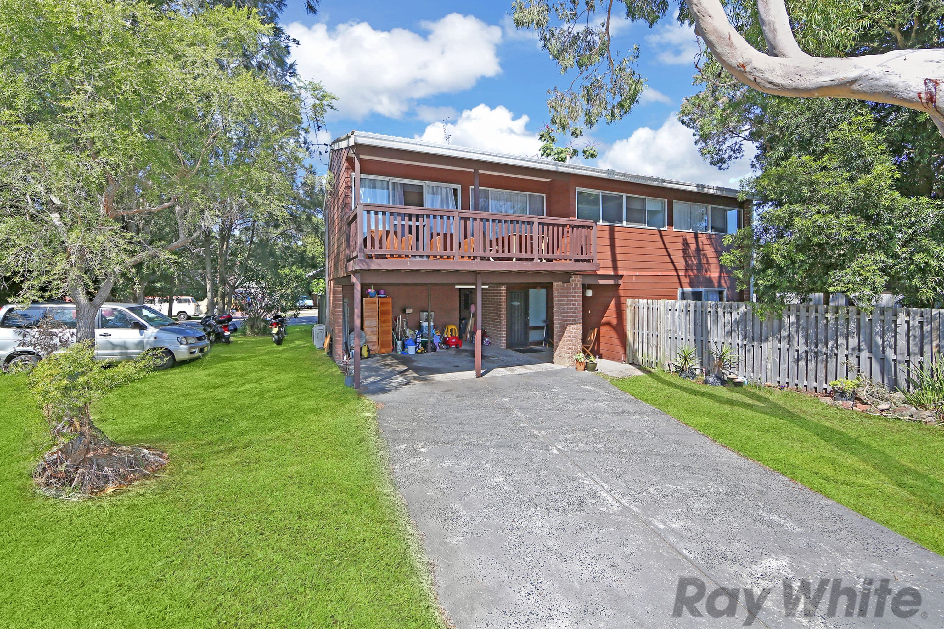 16 Natuna Avenue, Budgewoi - Image 1