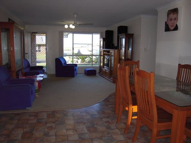 54 Ben Nevis Street, BEACONSFIELD QLD 4740, Beaconsfield - Thumbnail 2