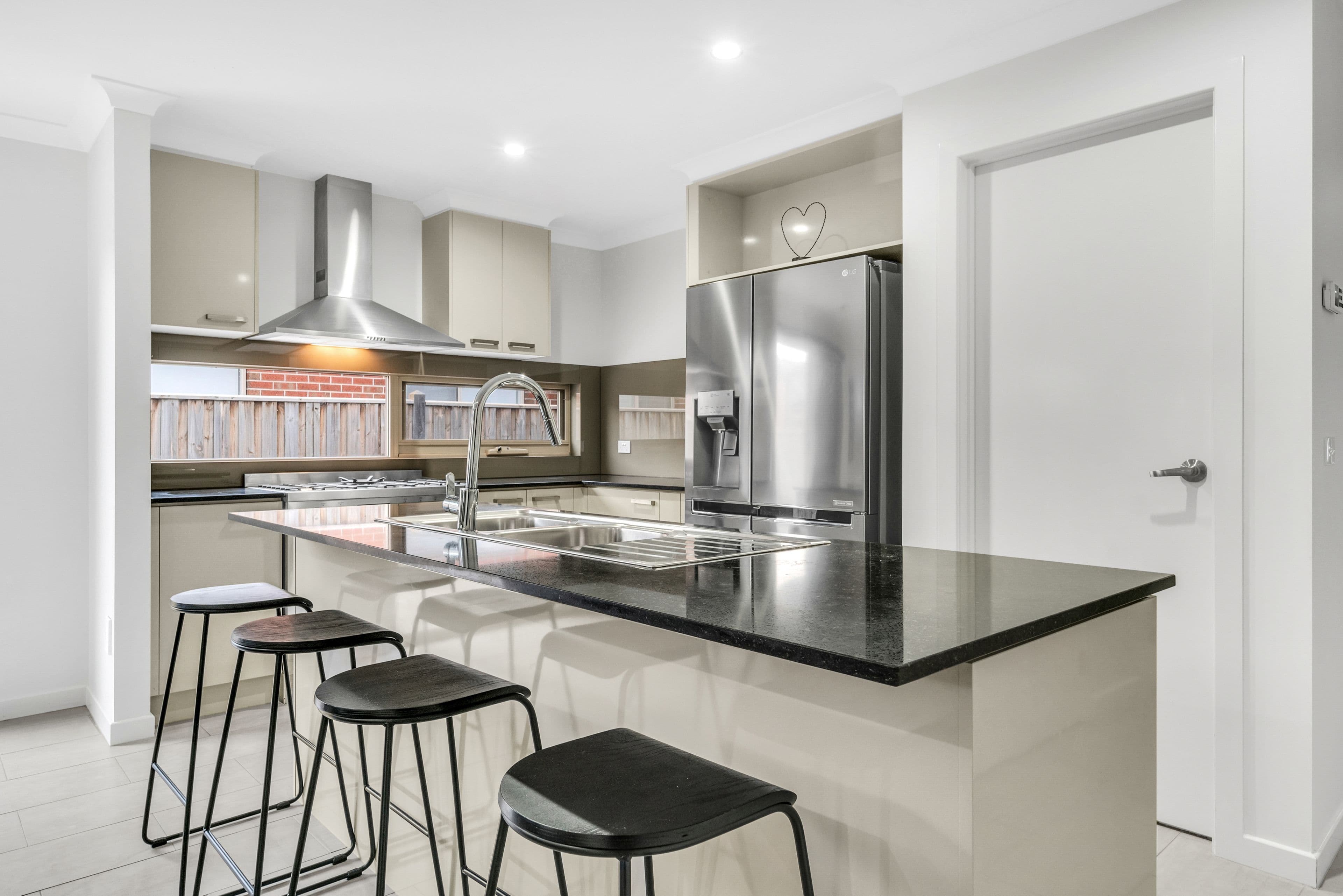 20 Hartney Avenue, Mickleham VIC 3064, Mickleham - Thumbnail 4