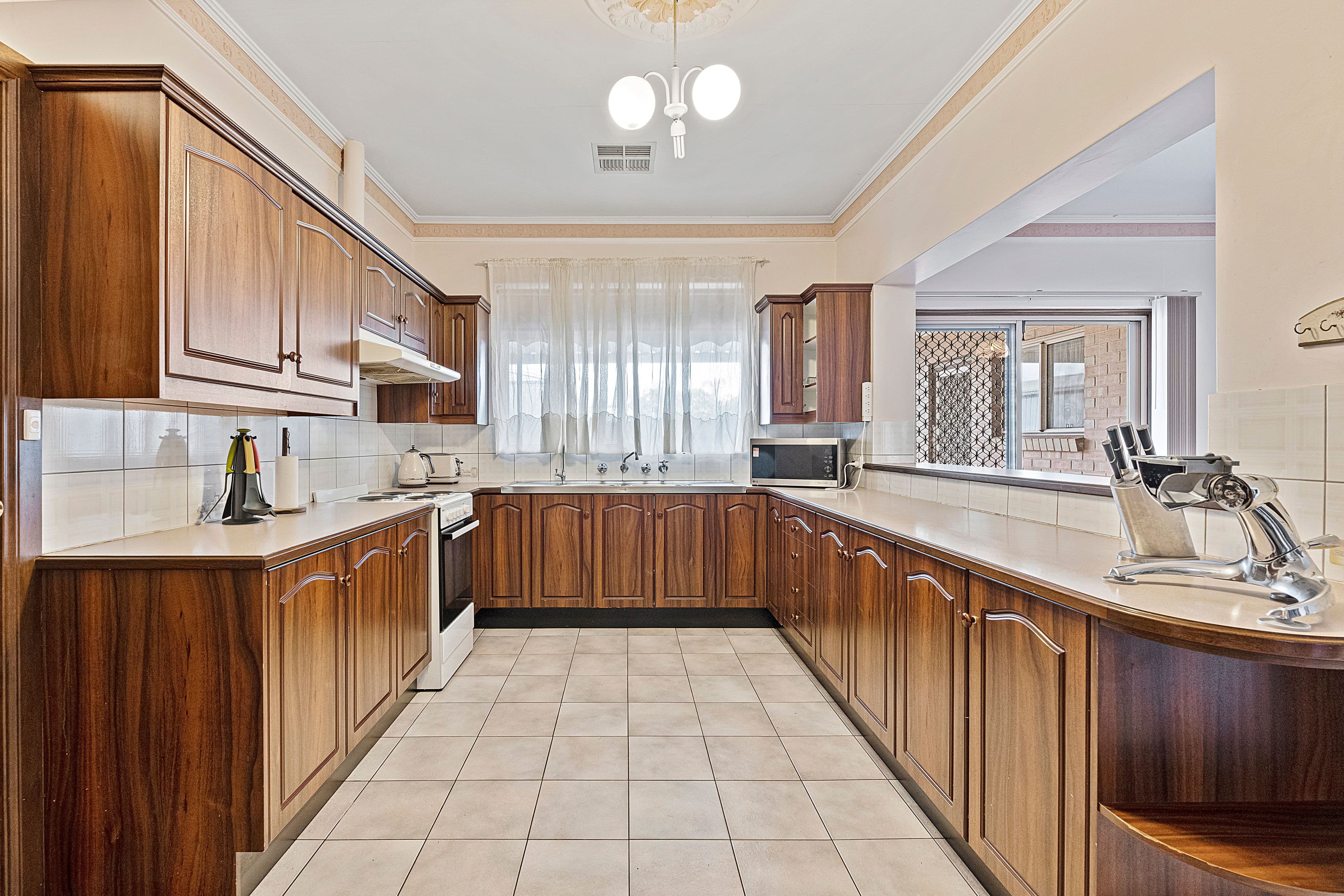 22 Parkview Avenue, Salisbury Downs SA 5108, Salisbury Downs - Thumbnail 5