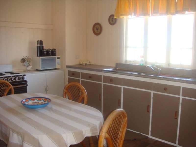 1 Evans Street, CHINCHILLA QLD 4413, Chinchilla - Thumbnail 2