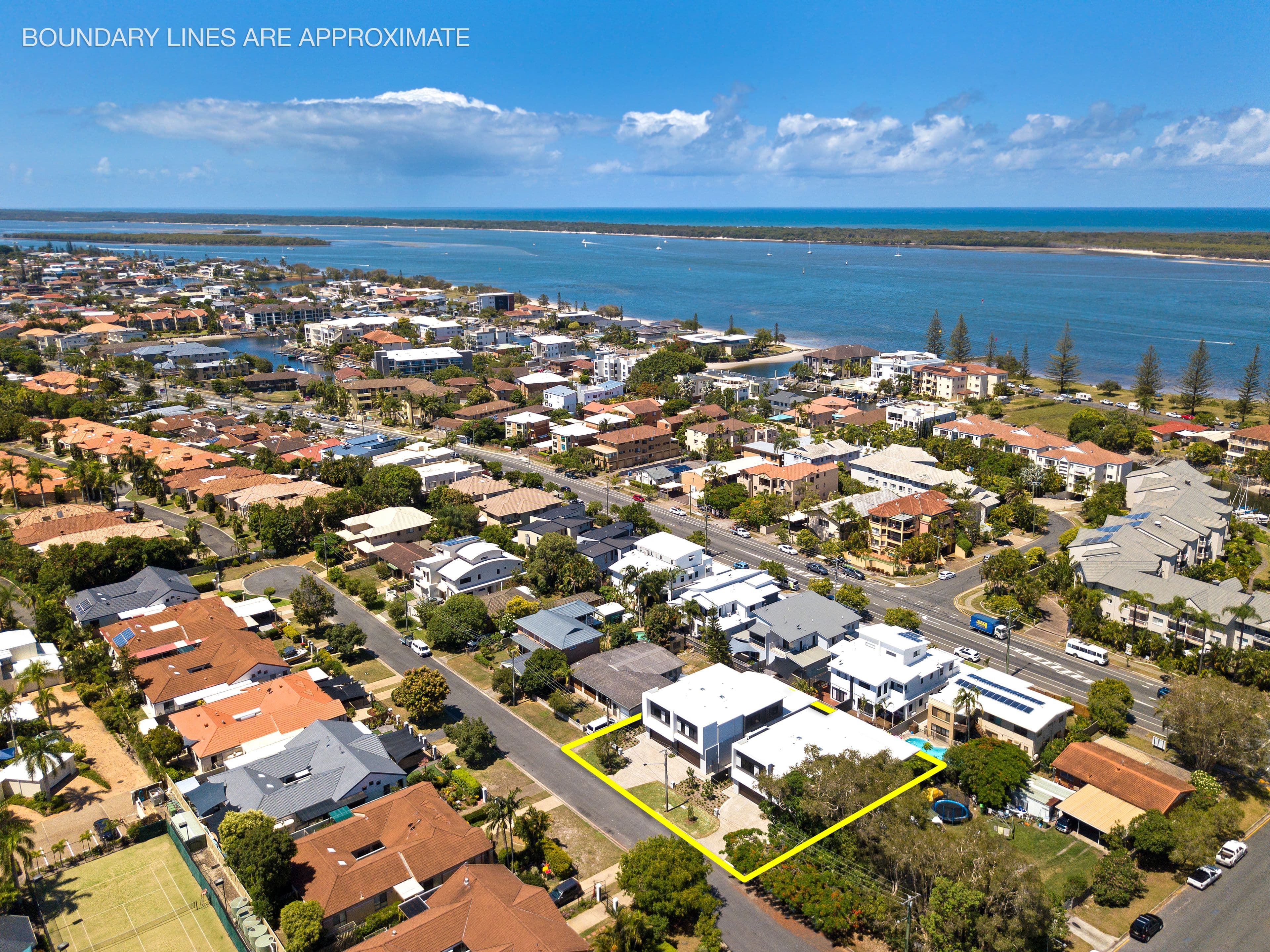 6 Lee Road, Runaway Bay QLD 4216, Runaway Bay - Thumbnail 3