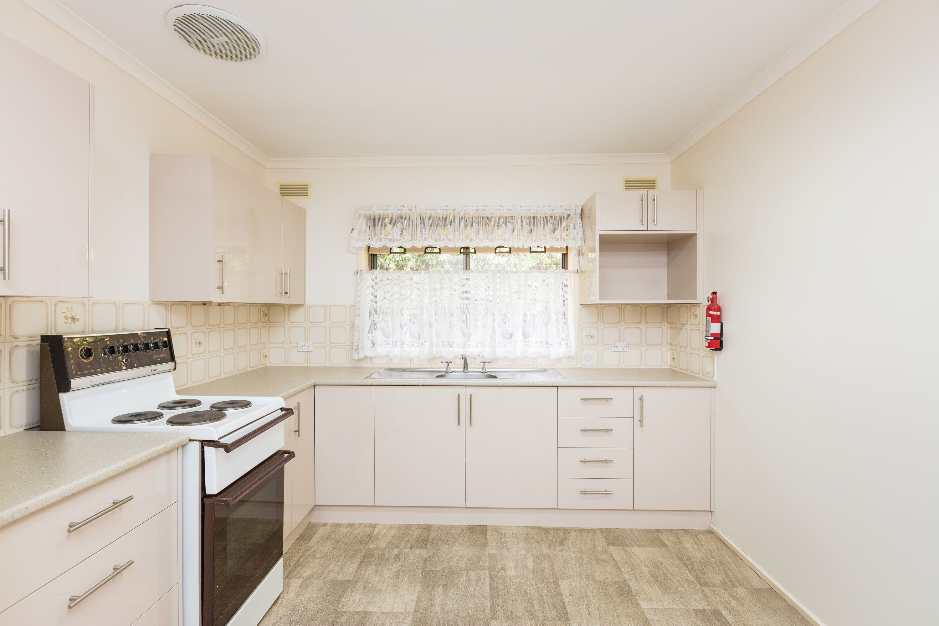 6 Amelia Court, Mildura VIC 3500, Mildura - Thumbnail 3
