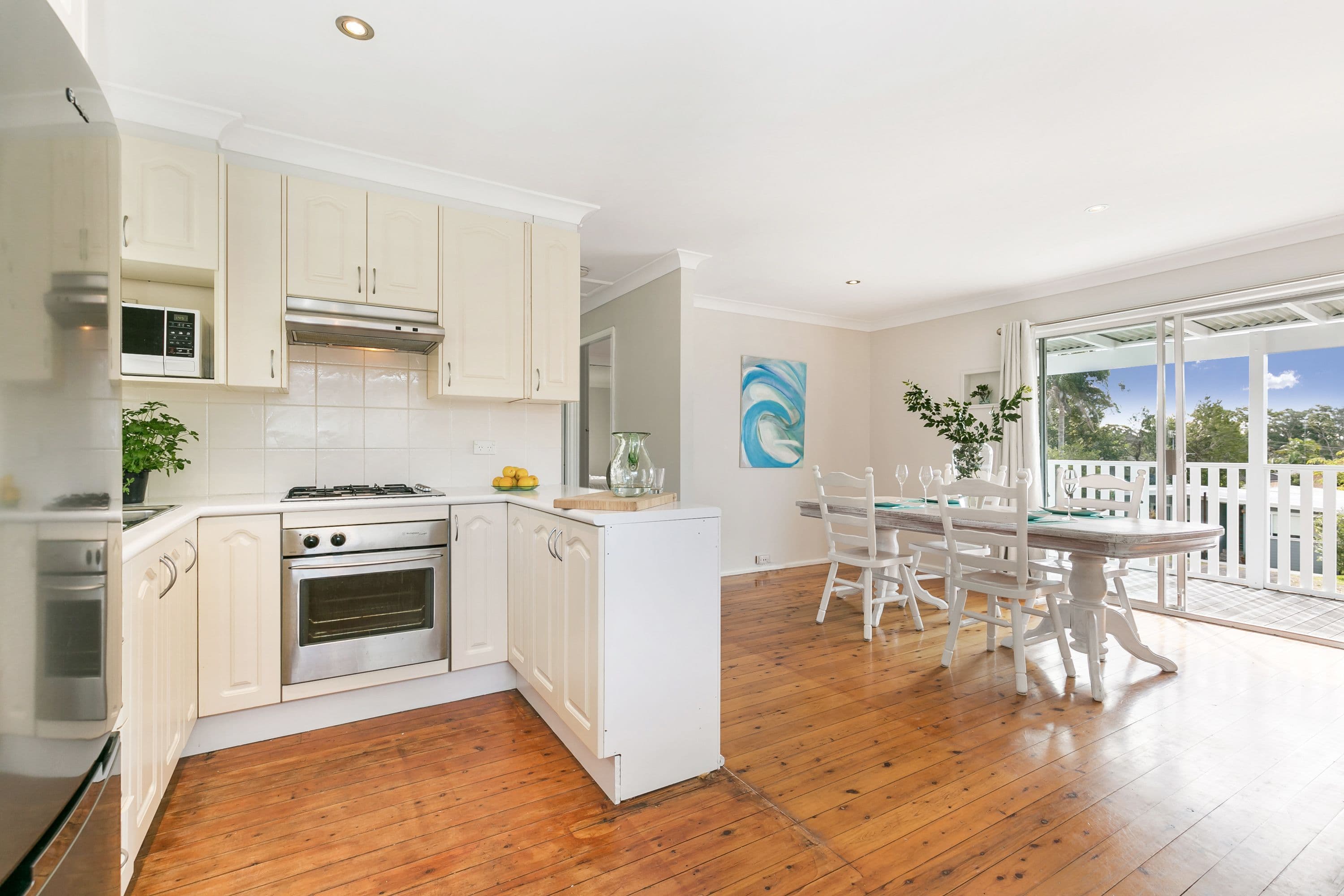 24 Roger Crescent, Berkeley Vale - Thumbnail 2