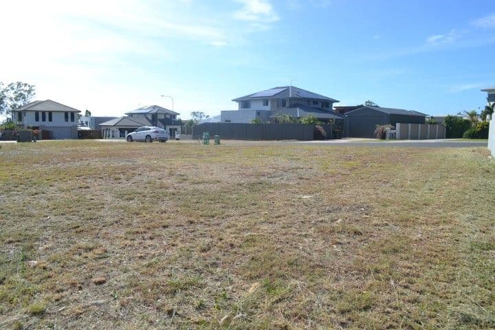 44 Dolphin Terrace, SOUTH GLADSTONE QLD 4680, South Gladstone - Thumbnail 4
