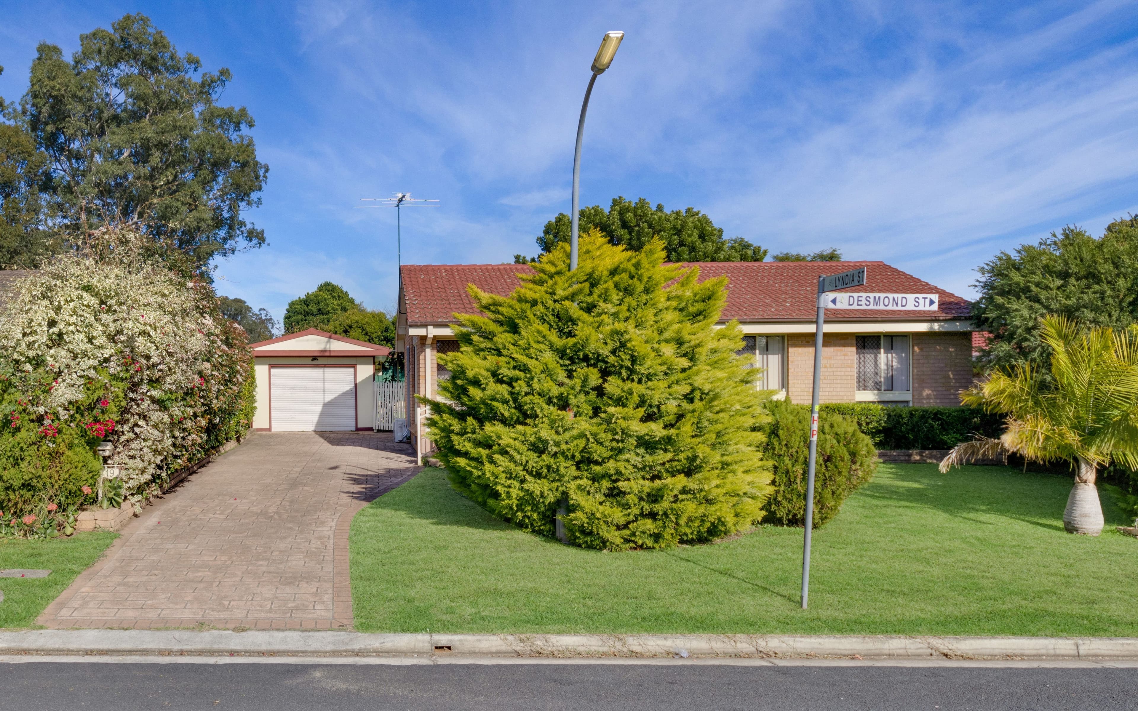 19 Desmond Street, Ingleburn NSW 2565, Ingleburn - Thumbnail 2