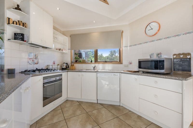 15 Glenbrae Court, Bannockburn VIC 3331, Bannockburn - Thumbnail 3