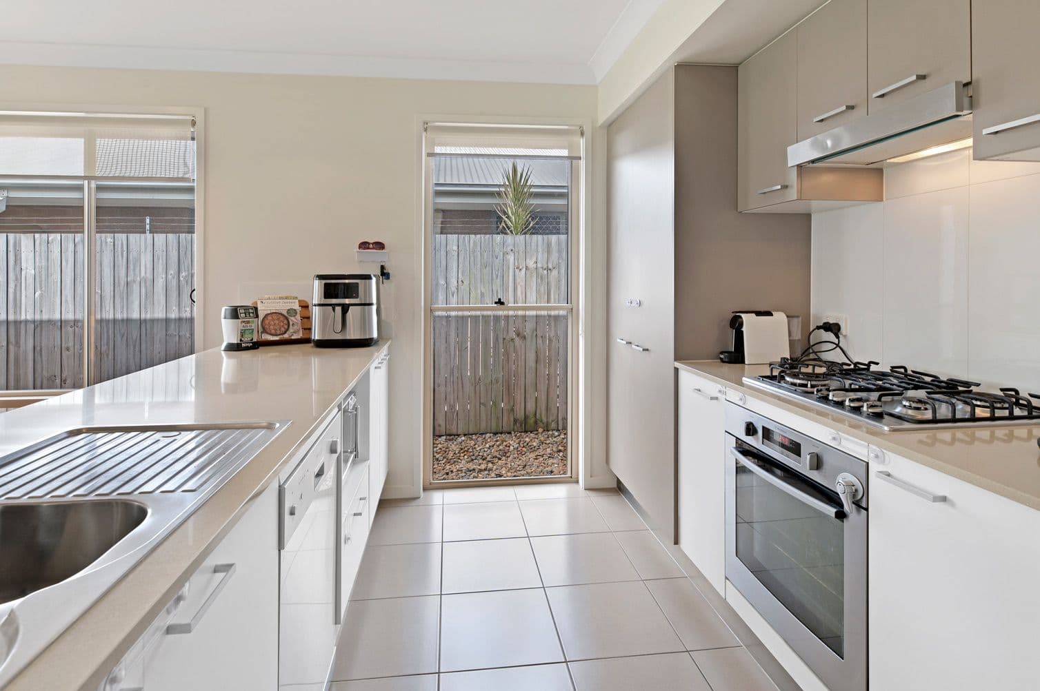 94 Brookside Circuit, Ormeau QLD 4208, Ormeau - Thumbnail 2
