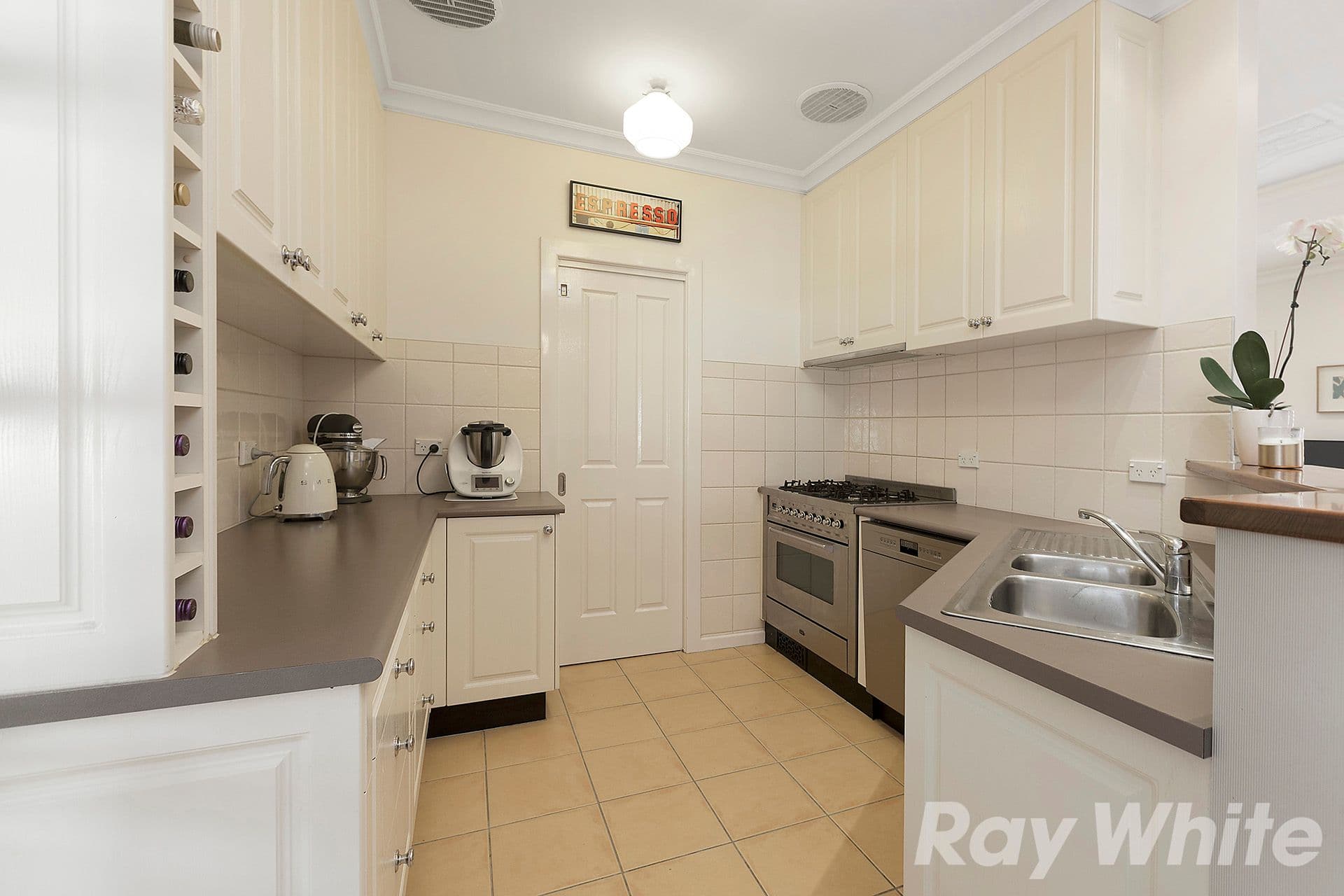 6 Genine Avenue, Heatherton VIC 3202, Heatherton - Thumbnail 6