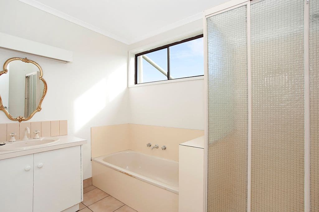 132 St Mary's Road, WARRNAMBOOL VIC 3280, Warrnambool - Thumbnail 5