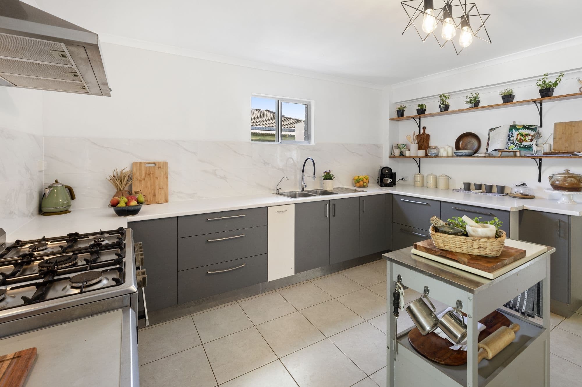 3 Prince Street, Urangan QLD 4655, Urangan - Thumbnail 5