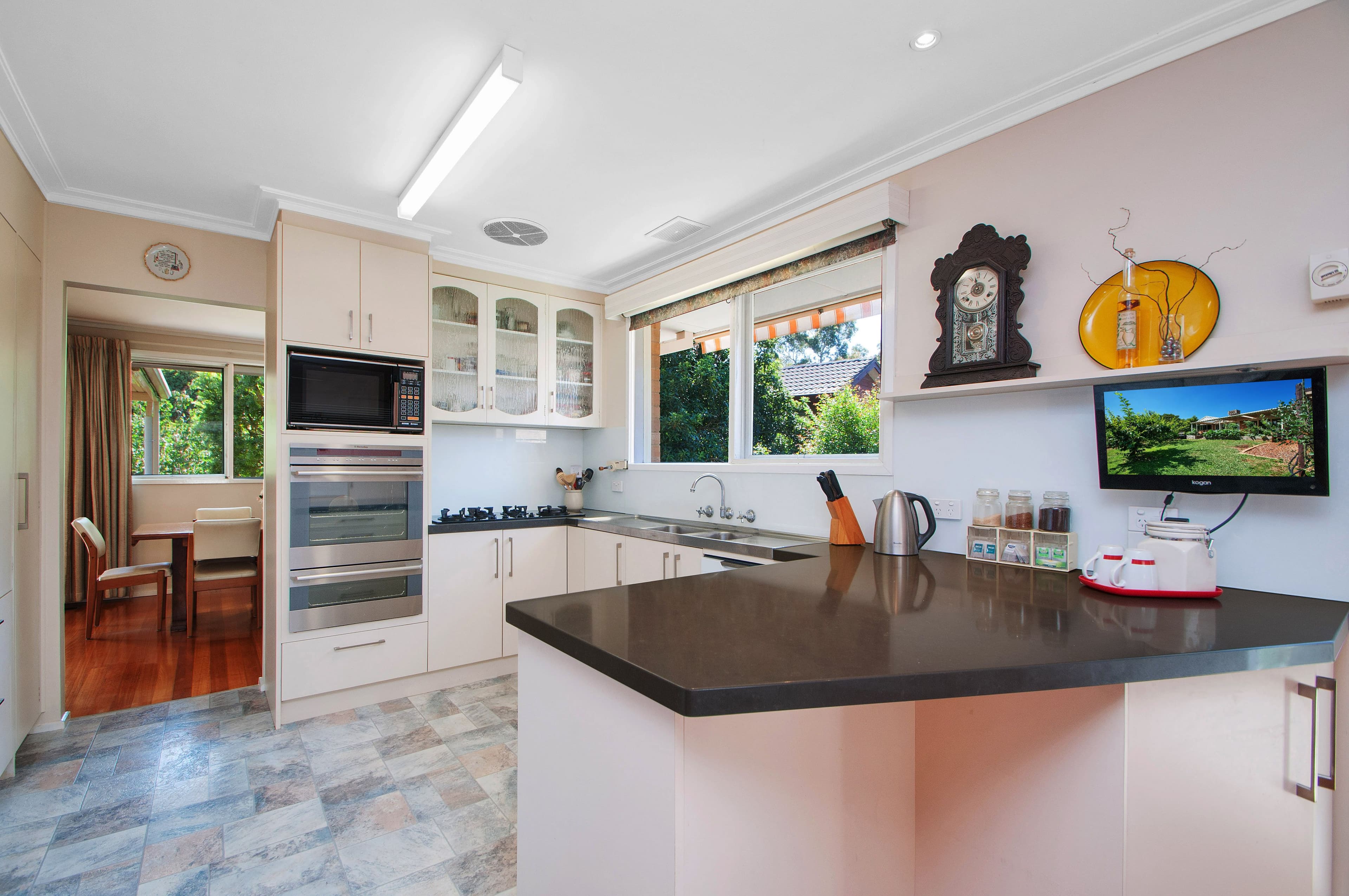 76 CHIRNSIDE Drive, Chirnside Park VIC 3116, Chirnside Park - Thumbnail 6