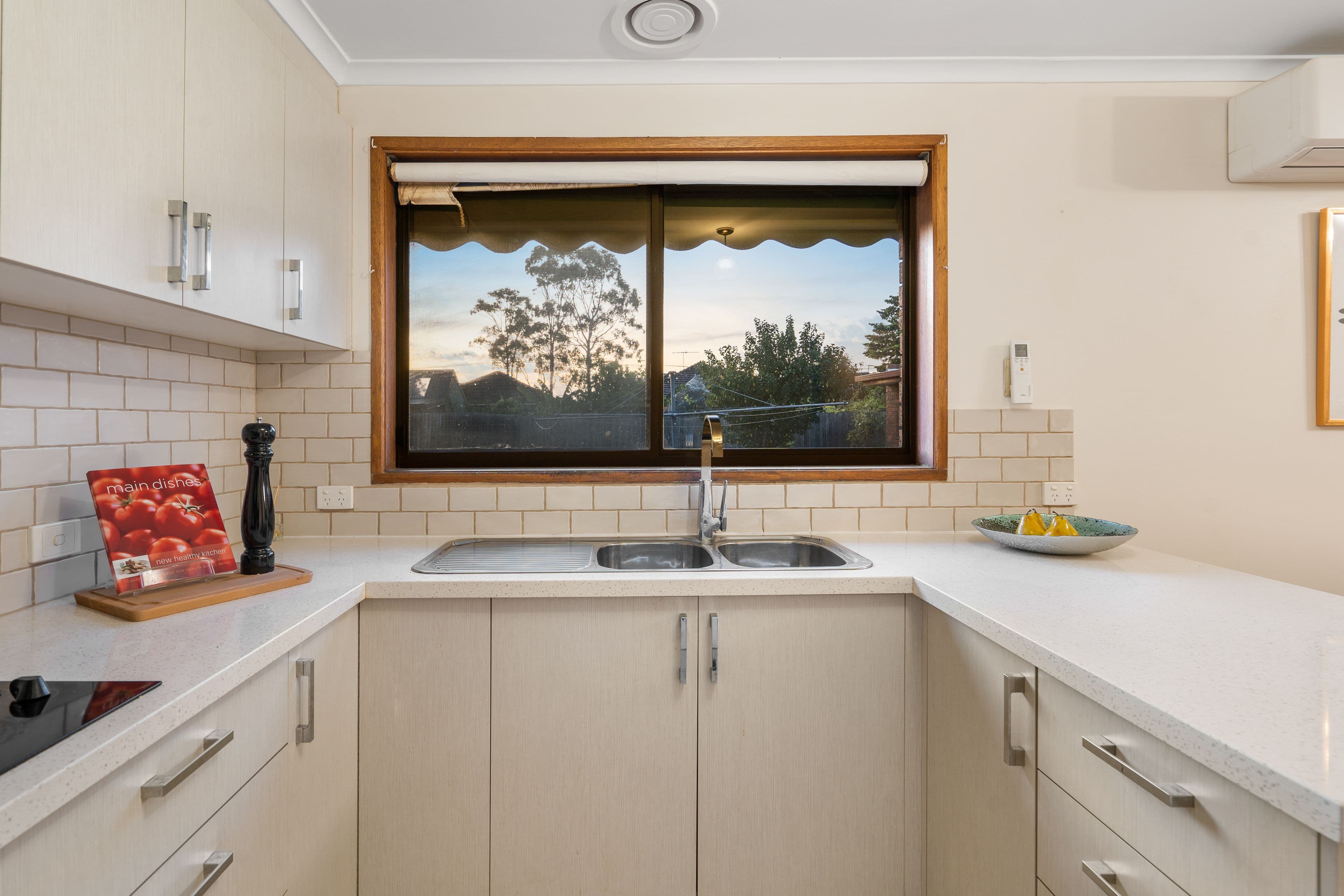 27 Harmon Avenue, St Albans VIC 3021, St Albans - Thumbnail 6