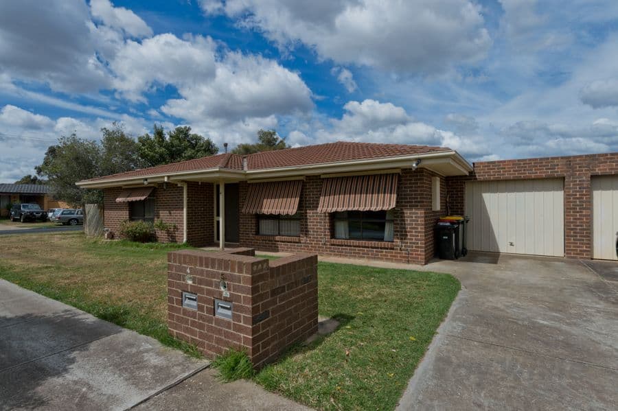 4-21 Joan Street, MELTON VIC 3337, Melton - Image 1