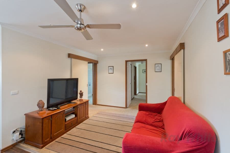 4-21 Joan Street, MELTON VIC 3337, Melton - Thumbnail 5