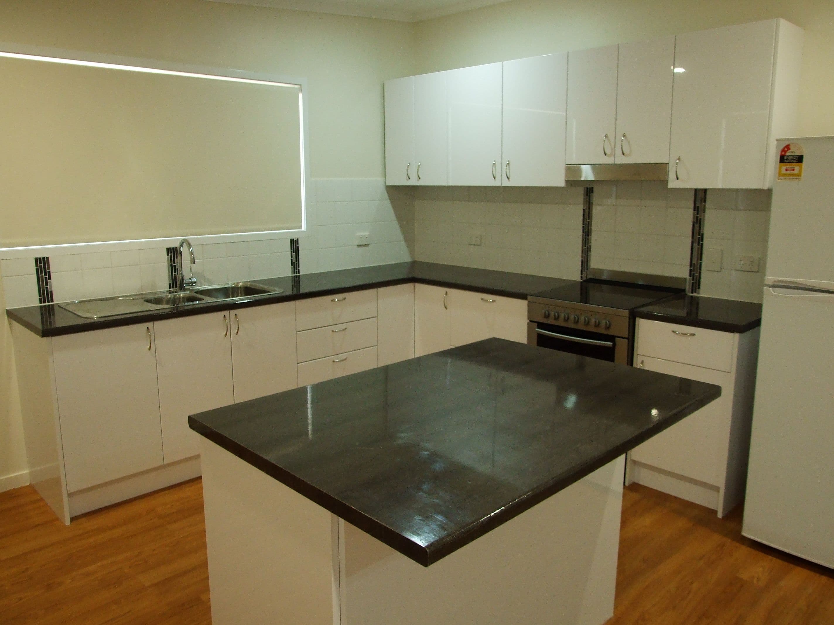 22 Robin Road, Longreach QLD 4730, Longreach - Thumbnail 2