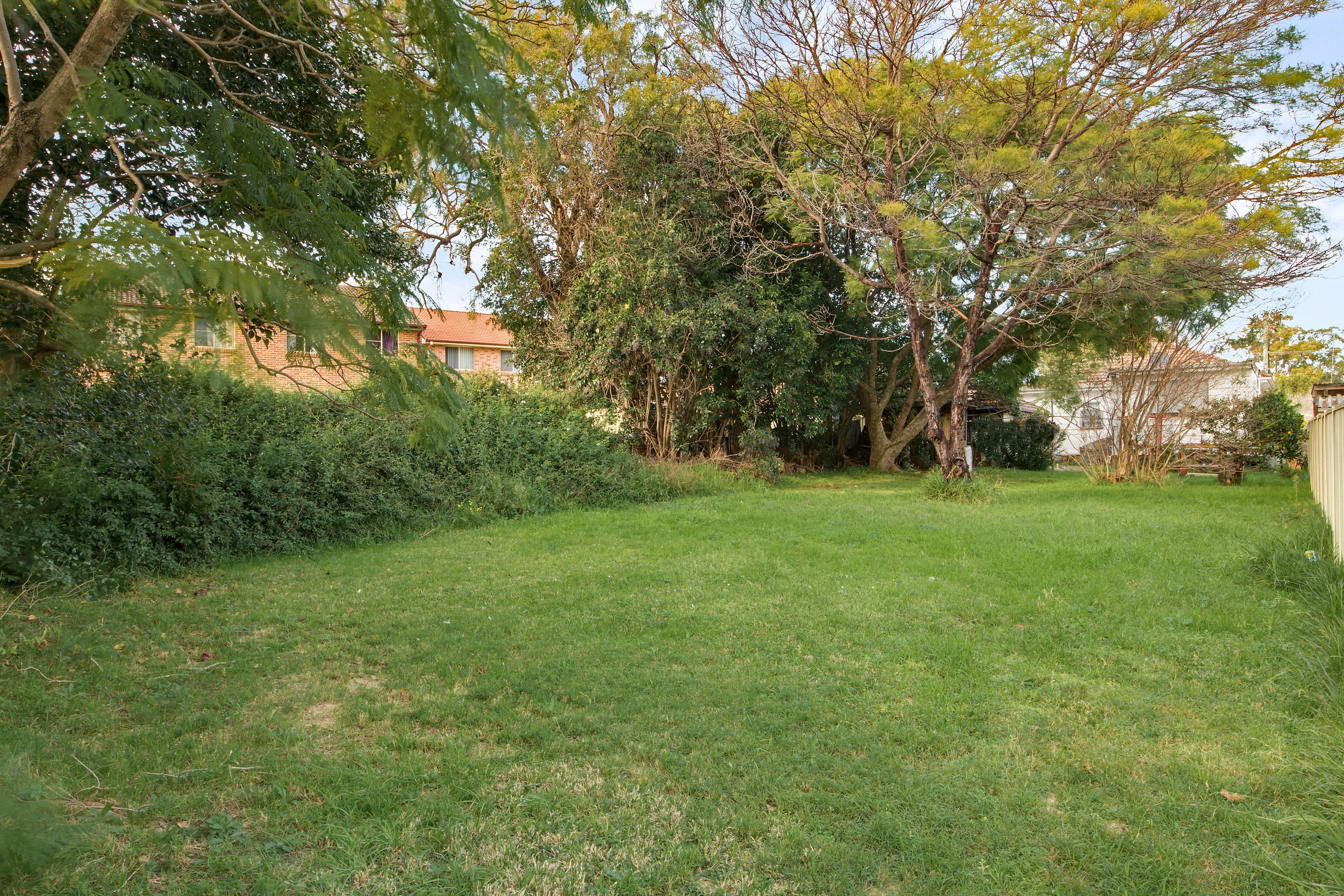 1 Bunbury Road, Macquarie Fields - Thumbnail 2
