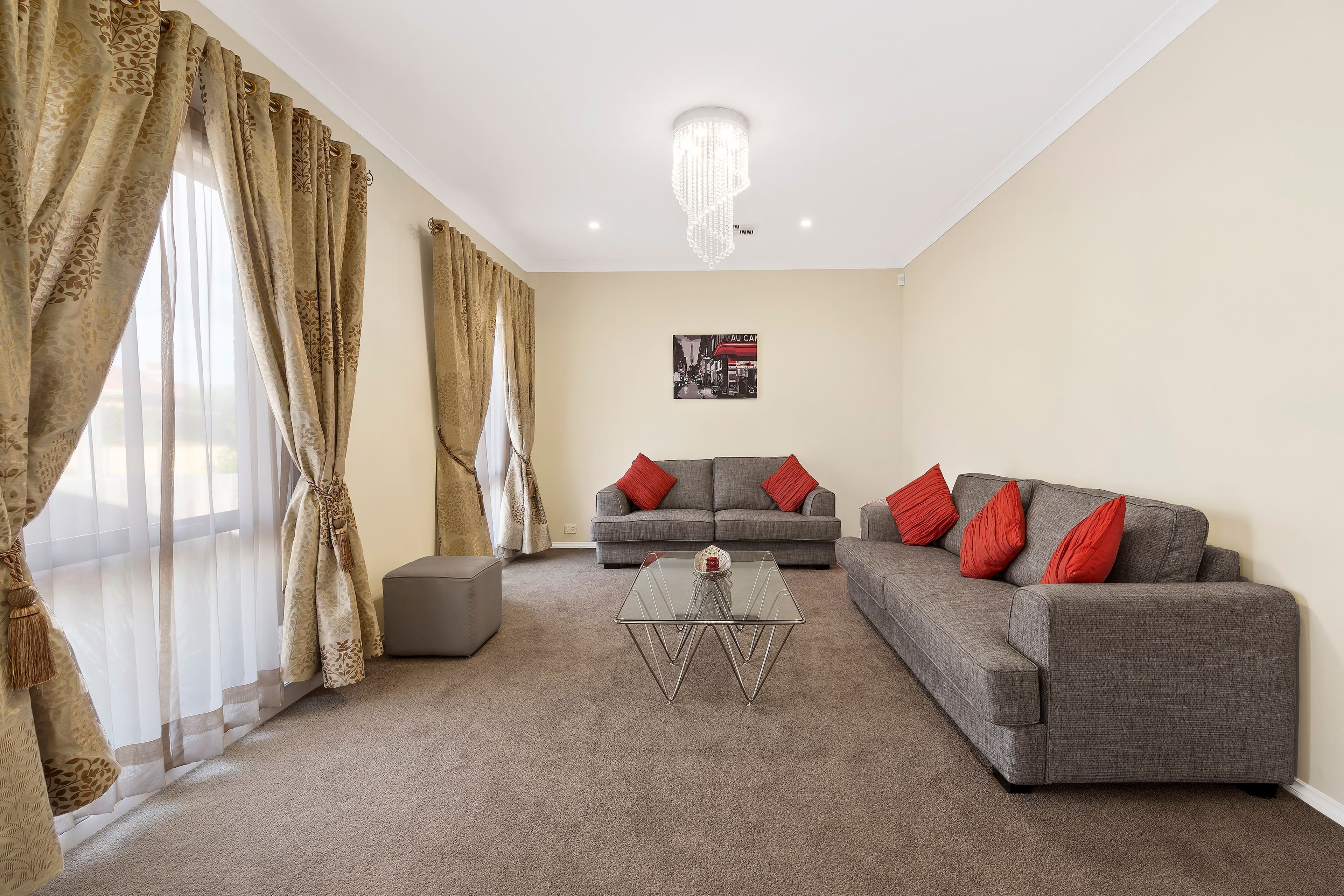 15 Randell Court, Mill Park VIC 3082, Mill Park - Thumbnail 2
