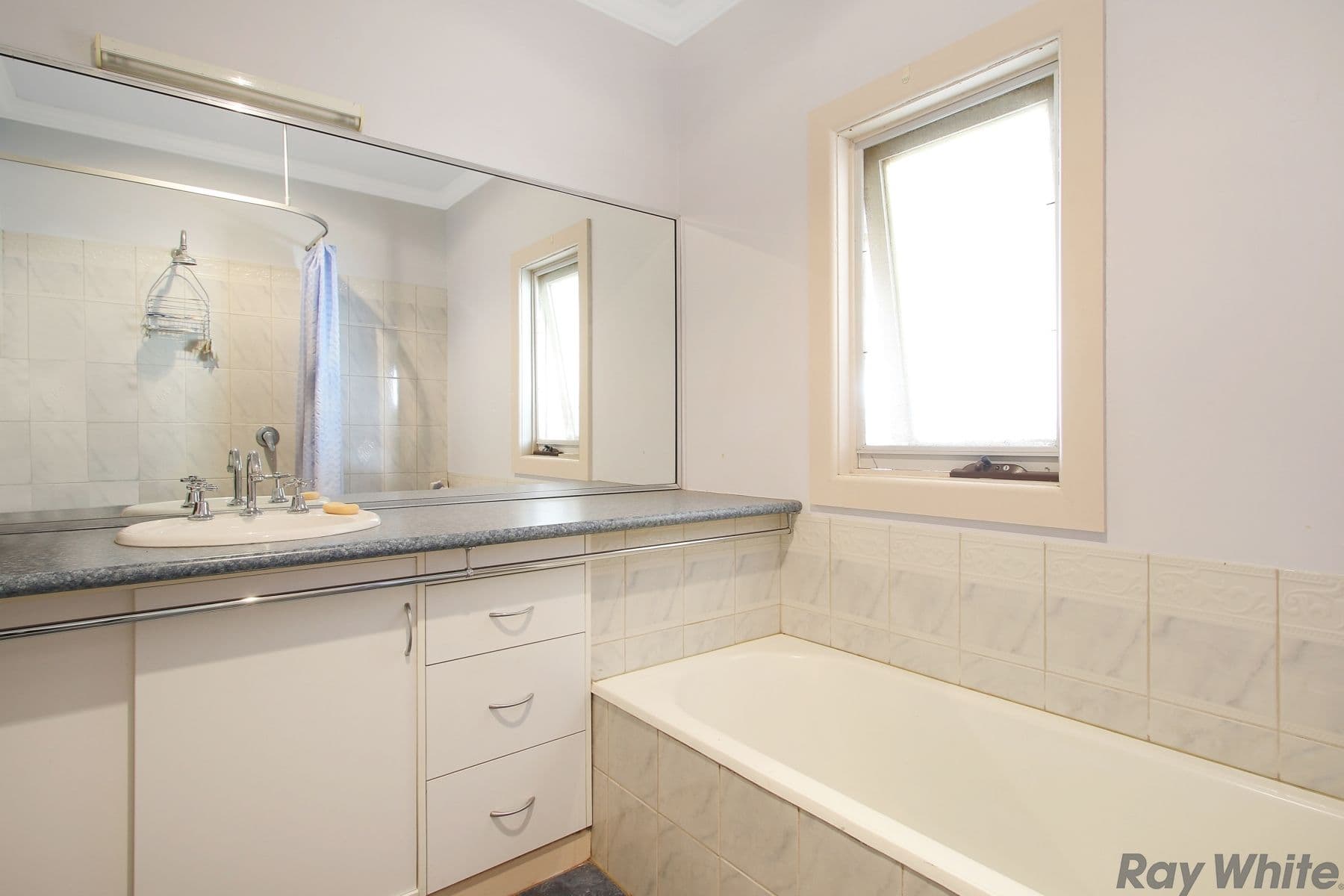 15 Goomalibee Street, Benalla VIC 3672, Benalla - Thumbnail 8