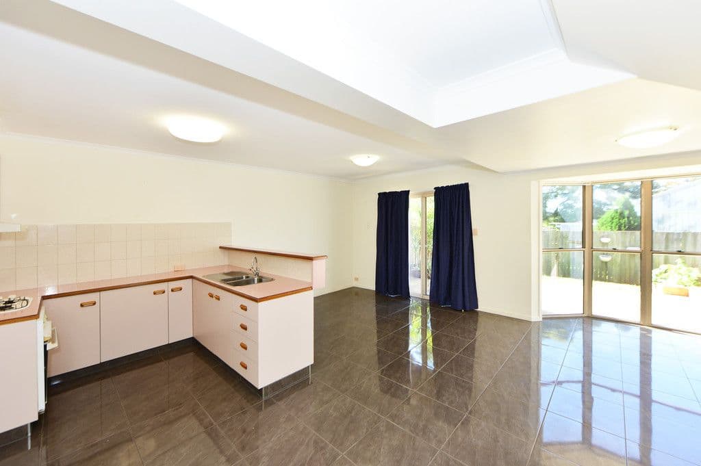 247 Herries Street, Newtown QLD 4350, Newtown - Thumbnail 3