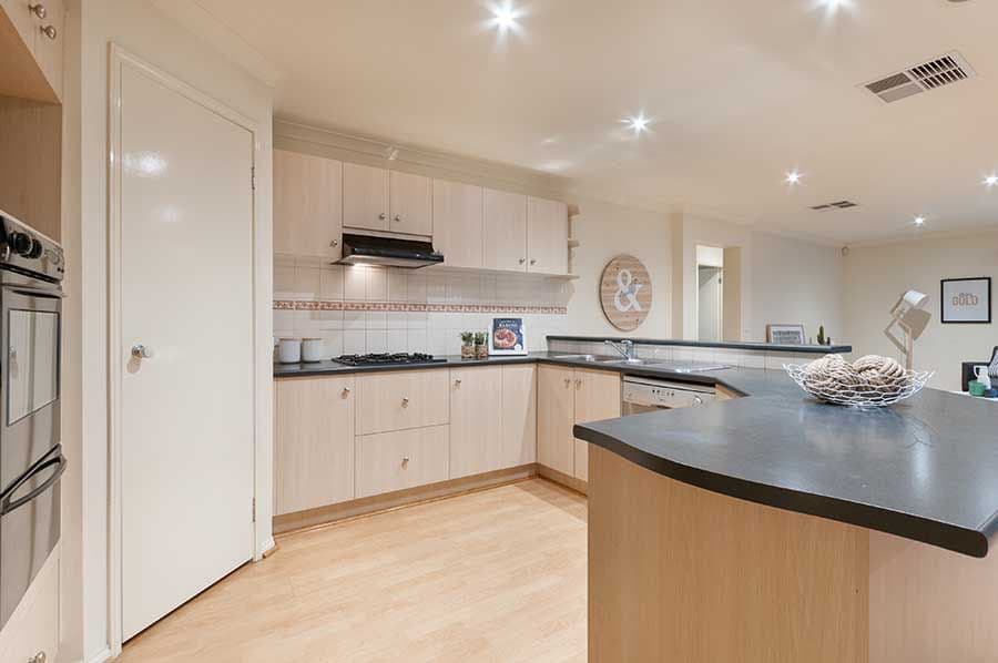 18 Stagecoach Boulevard, South Morang VIC 3752, South Morang - Thumbnail 6