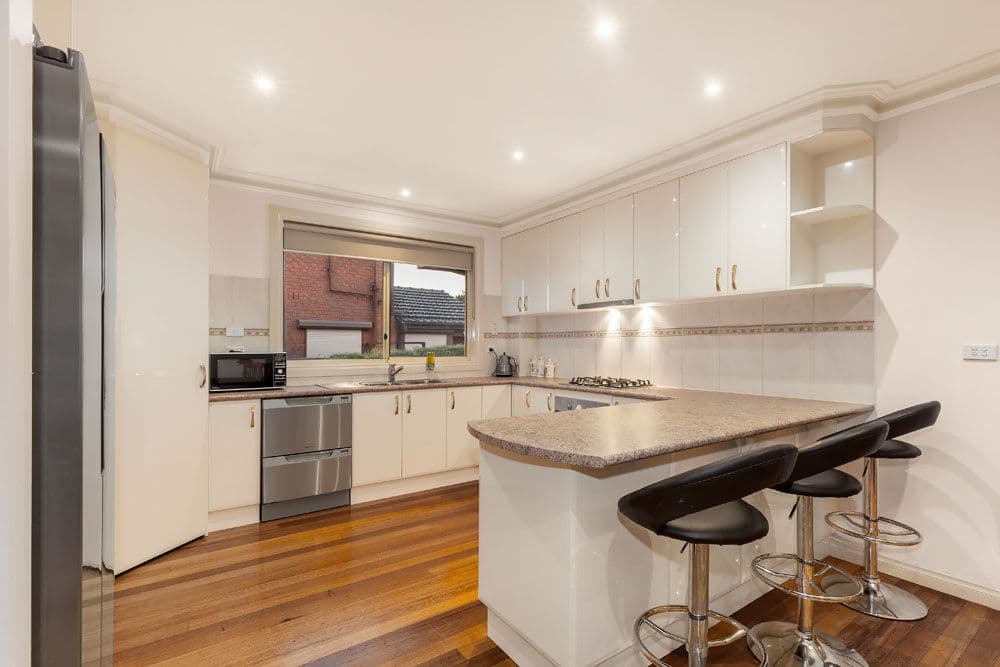 41 Blackman Avenue, Mill Park VIC 3082, Mill Park - Thumbnail 3
