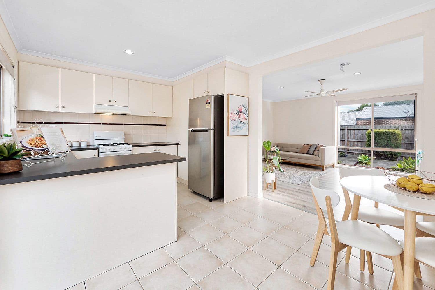 74 Huon Park Road, Cranbourne North VIC 3977, Cranbourne North - Thumbnail 5
