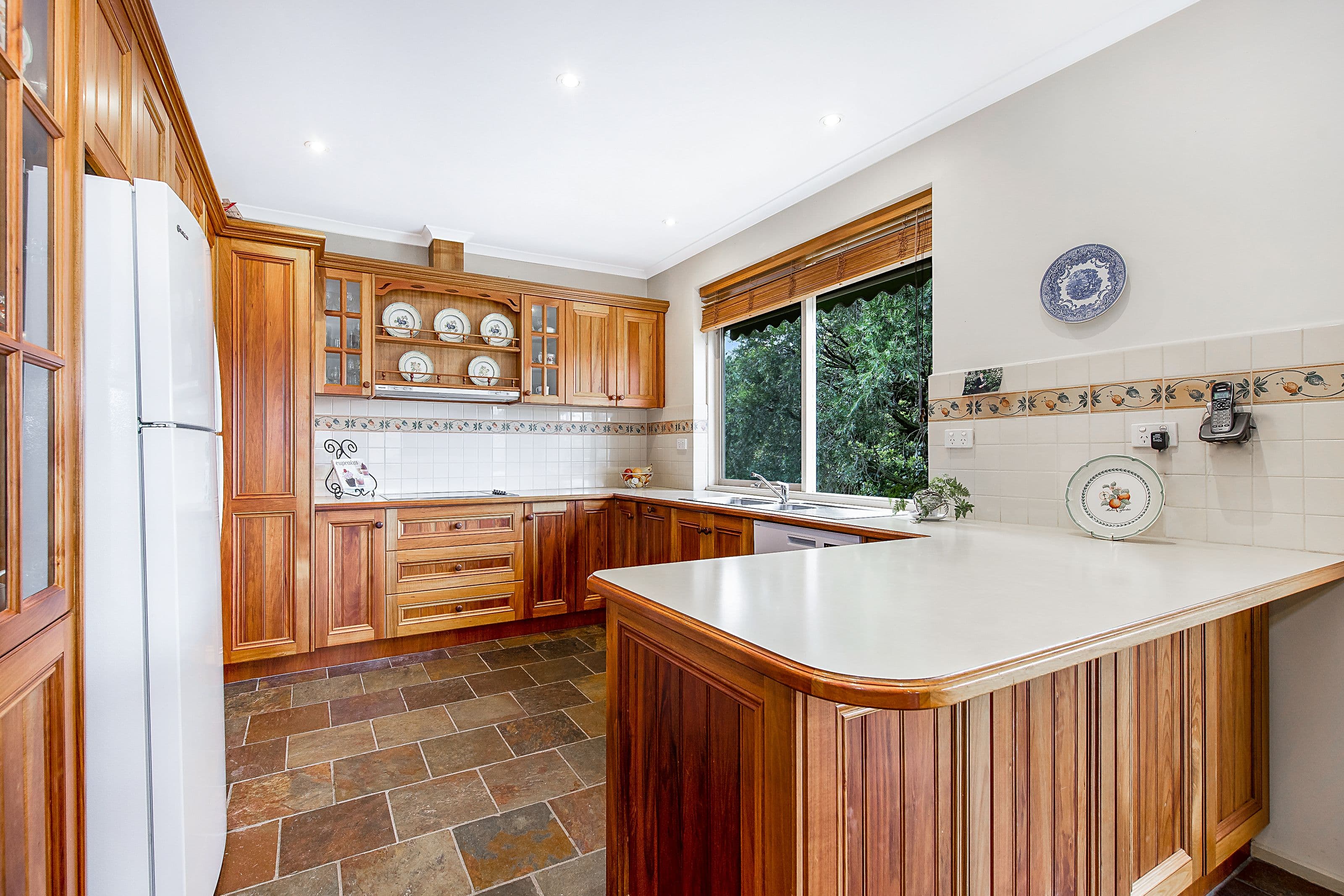 43 Cambrian Crescent, Wheelers Hill VIC 3150, Wheelers Hill - Thumbnail 2