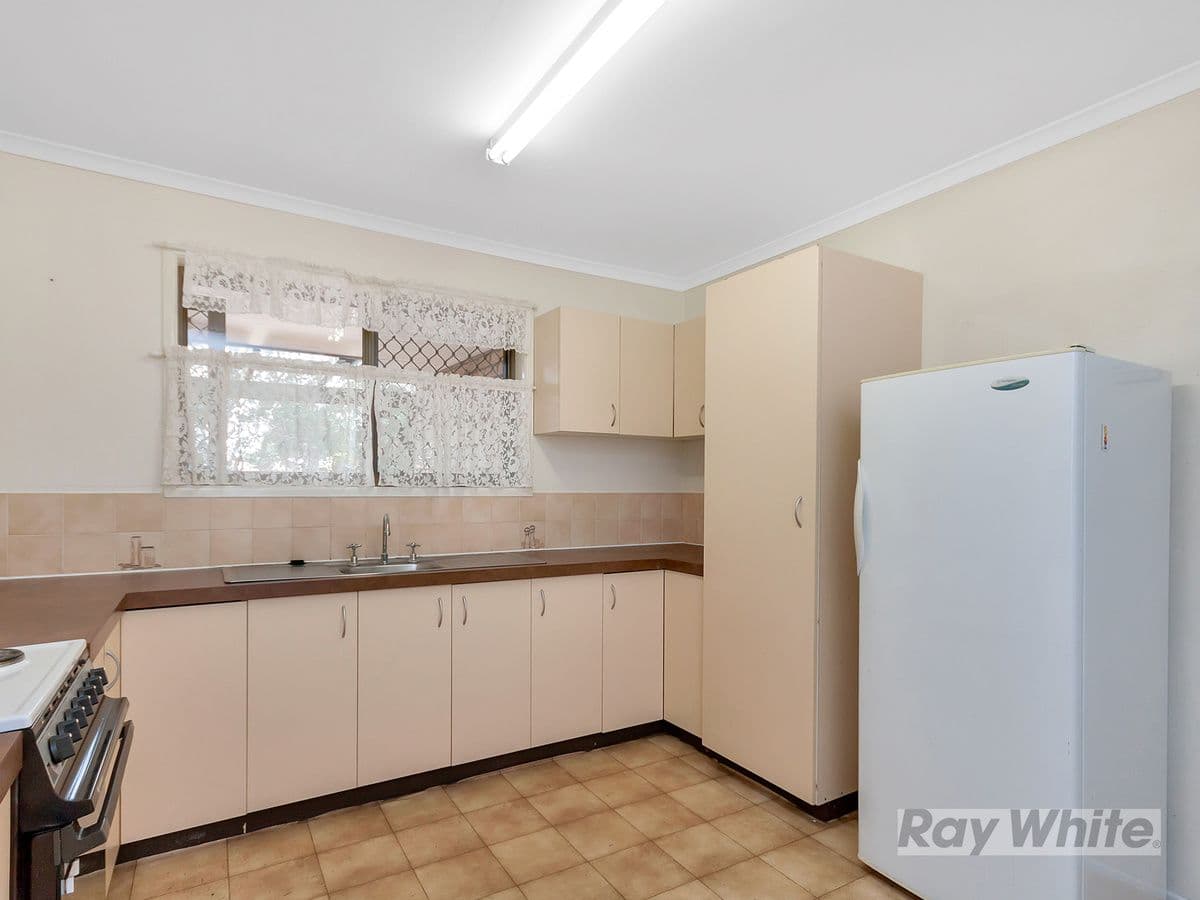 6 Robert Court, REDBANK PLAINS QLD 4301, Redbank Plains - Thumbnail 2
