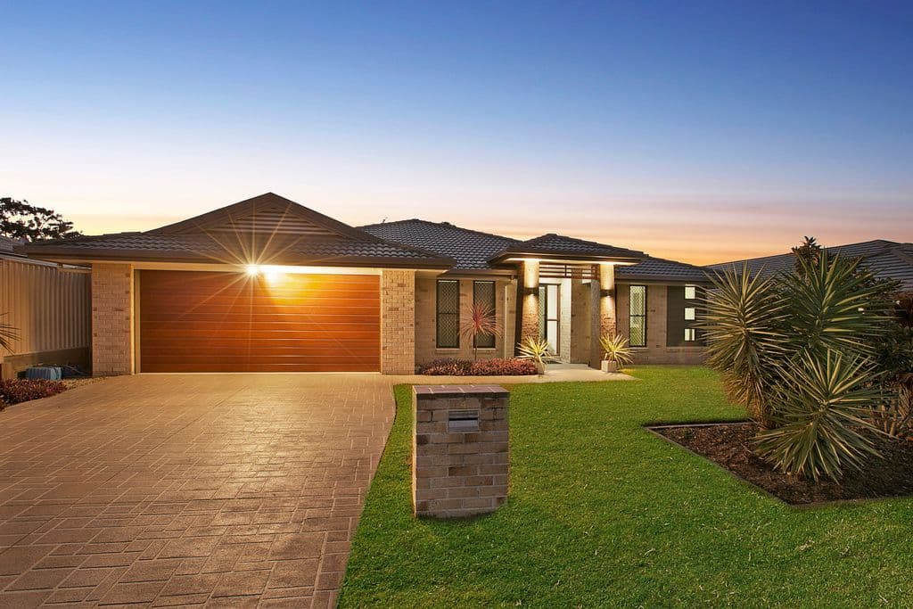 4 Camille Crescent, Wynnum West QLD 4178, Wynnum West - Image 1