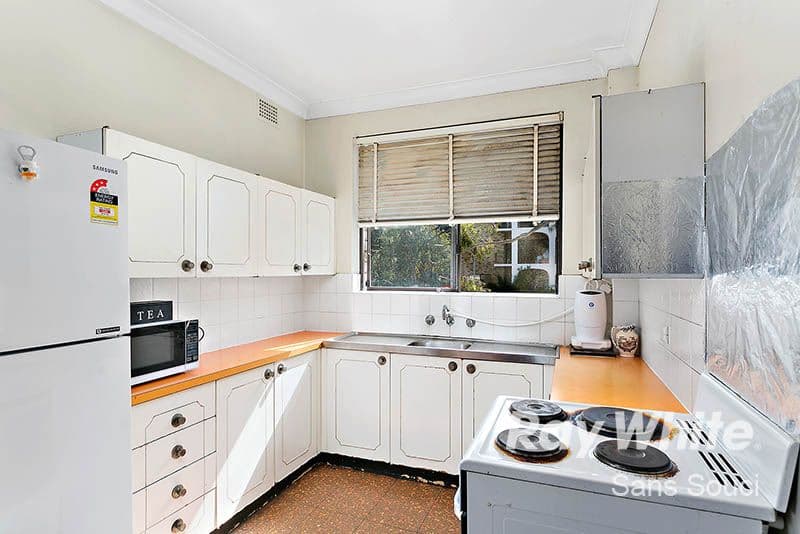 15 Bellevue Parade, Hurstville NSW 2220, Hurstville - Thumbnail 2