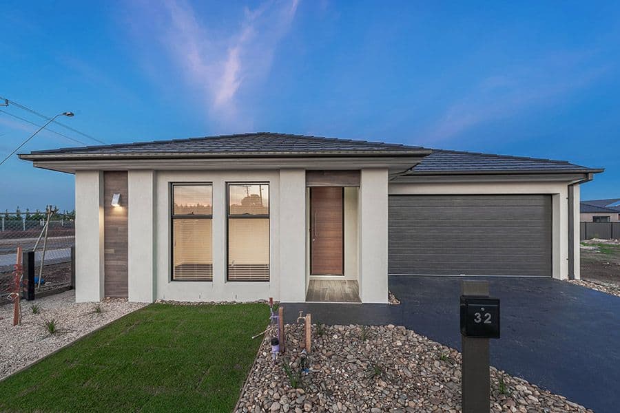 32 Loudon Circuit, Craigieburn VIC 3064, Craigieburn - Image 1
