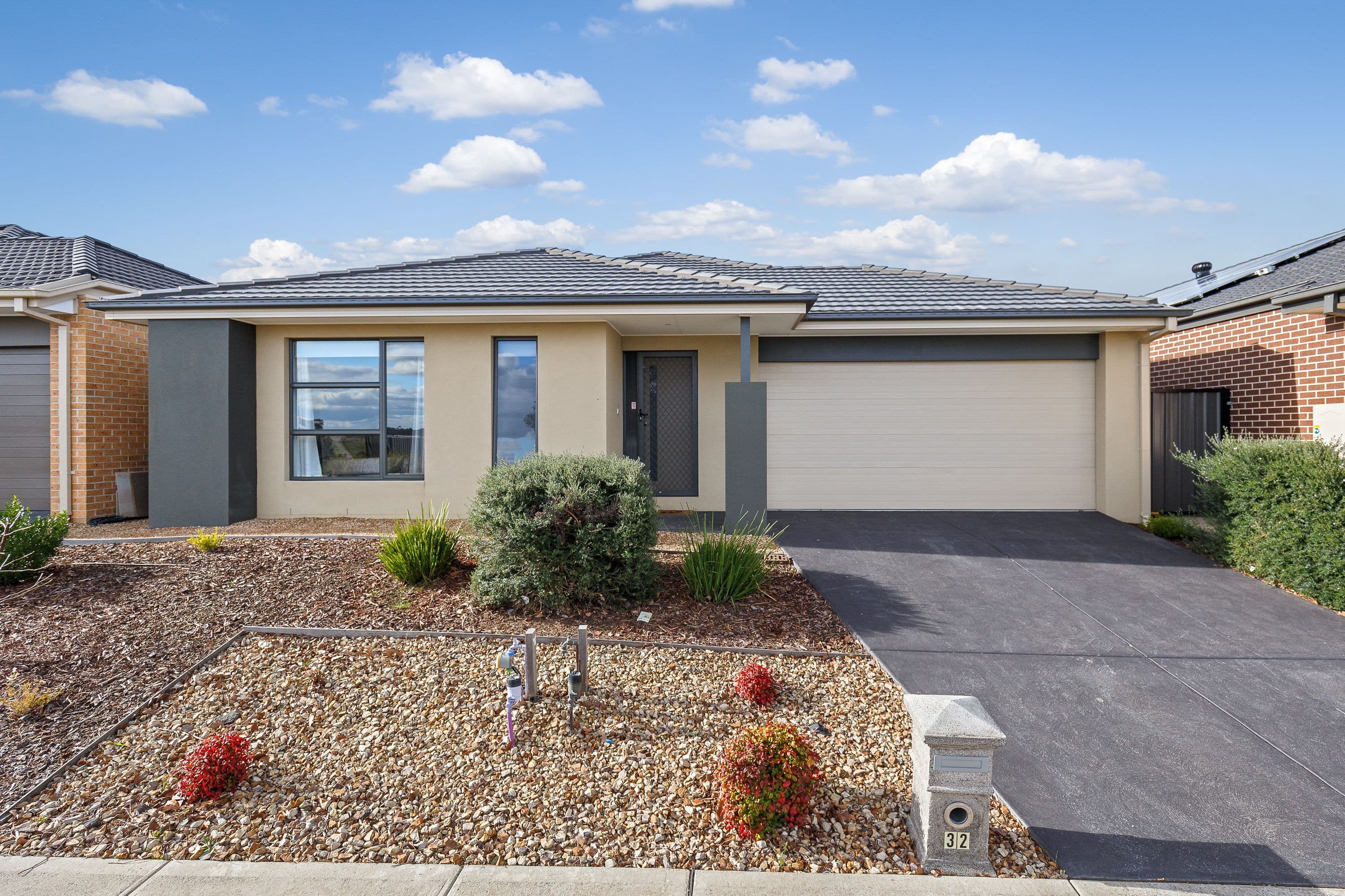 32 Montpellier Crescent, Craigieburn VIC 3064, Craigieburn - Thumbnail 2