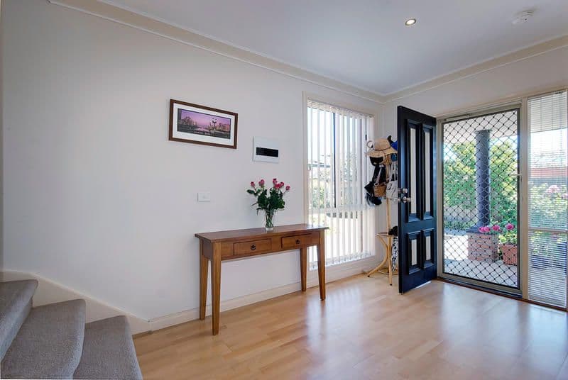 1 Sunburst Street, OAKLEIGH EAST VIC 3166, Oakleigh East - Thumbnail 2