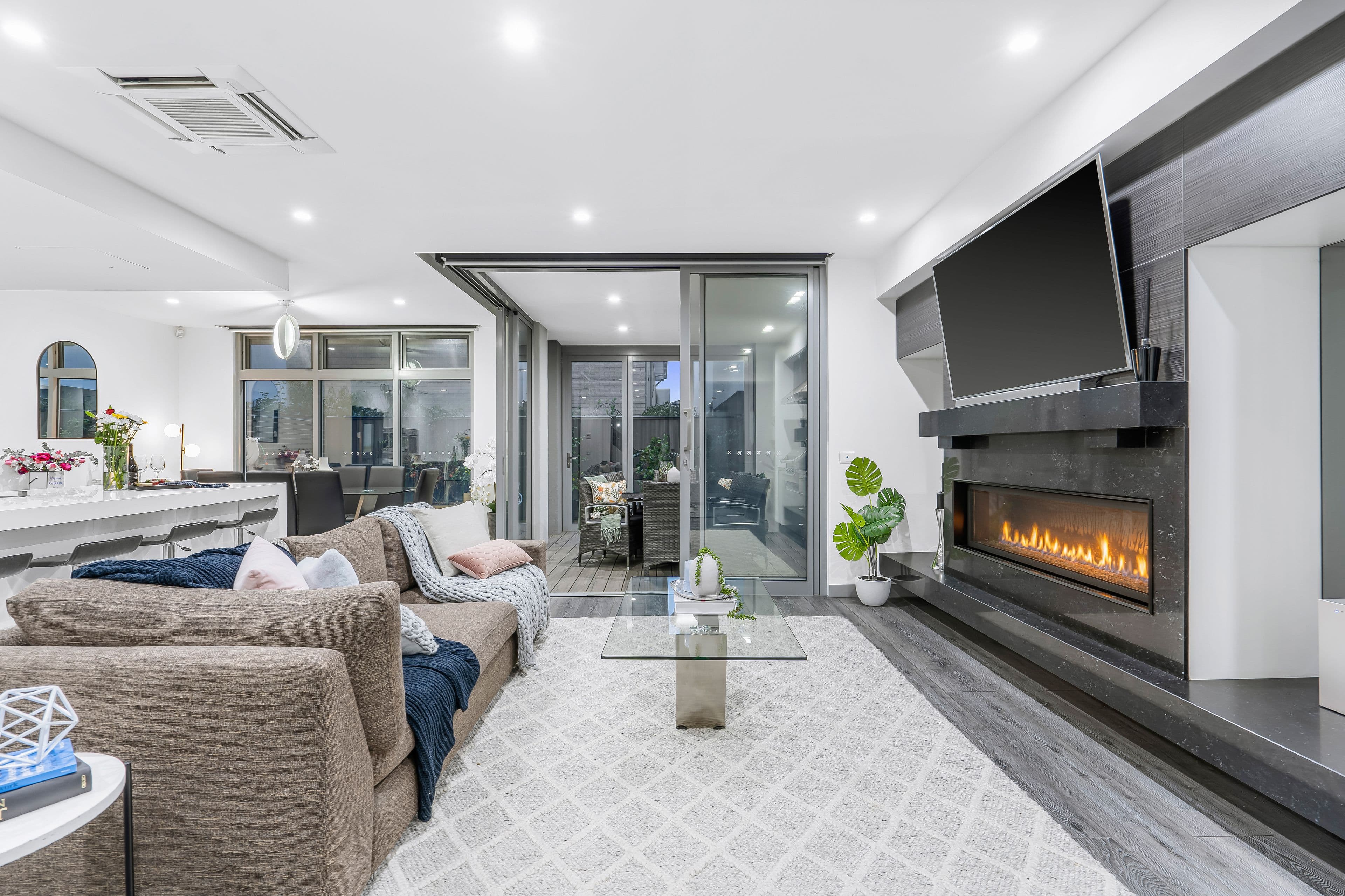 5 Waterview Walk, Caroline Springs VIC 3023, Caroline Springs - Thumbnail 7