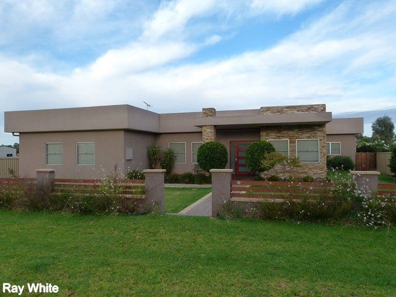24 York Street, Forbes - Image 1