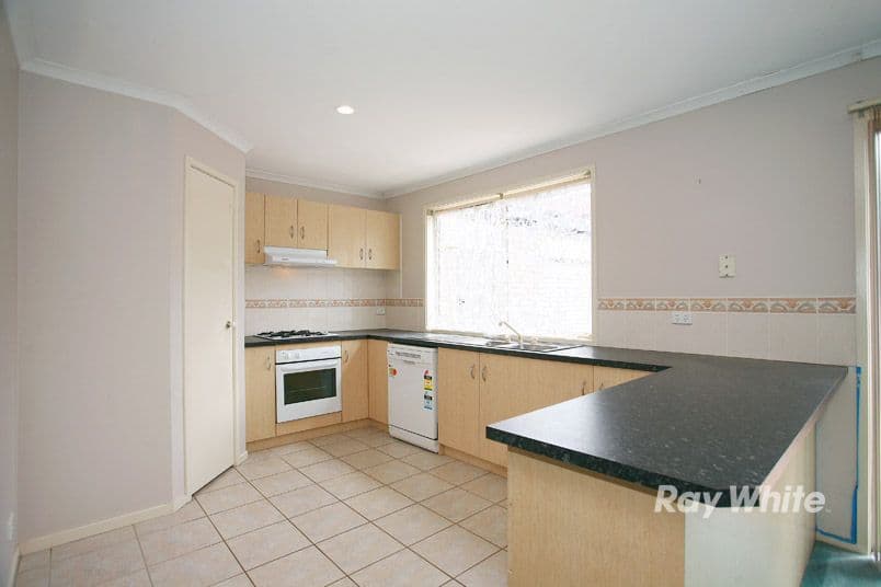 5 Greenlea Grove, HAMPTON PARK VIC 3976, Hampton Park - Thumbnail 3