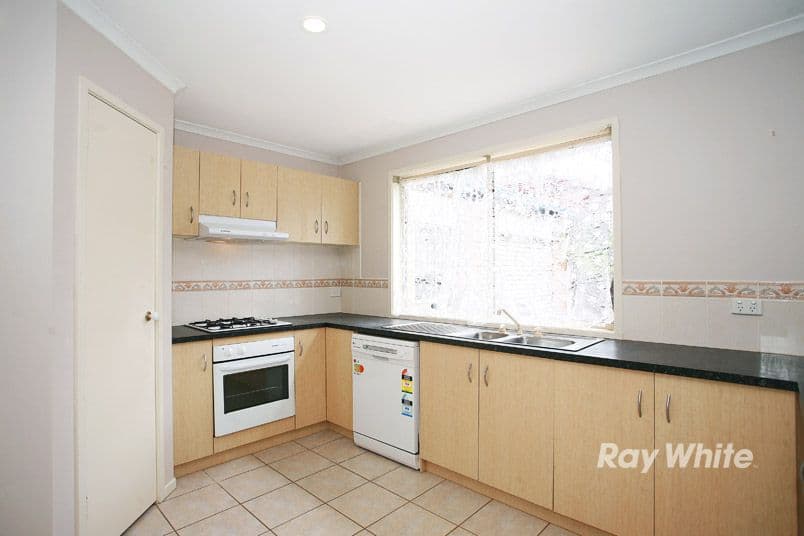 5 Greenlea Grove, HAMPTON PARK VIC 3976, Hampton Park - Thumbnail 4