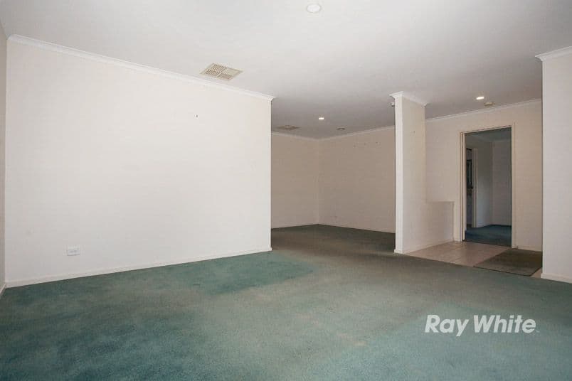 5 Greenlea Grove, HAMPTON PARK VIC 3976, Hampton Park - Thumbnail 8