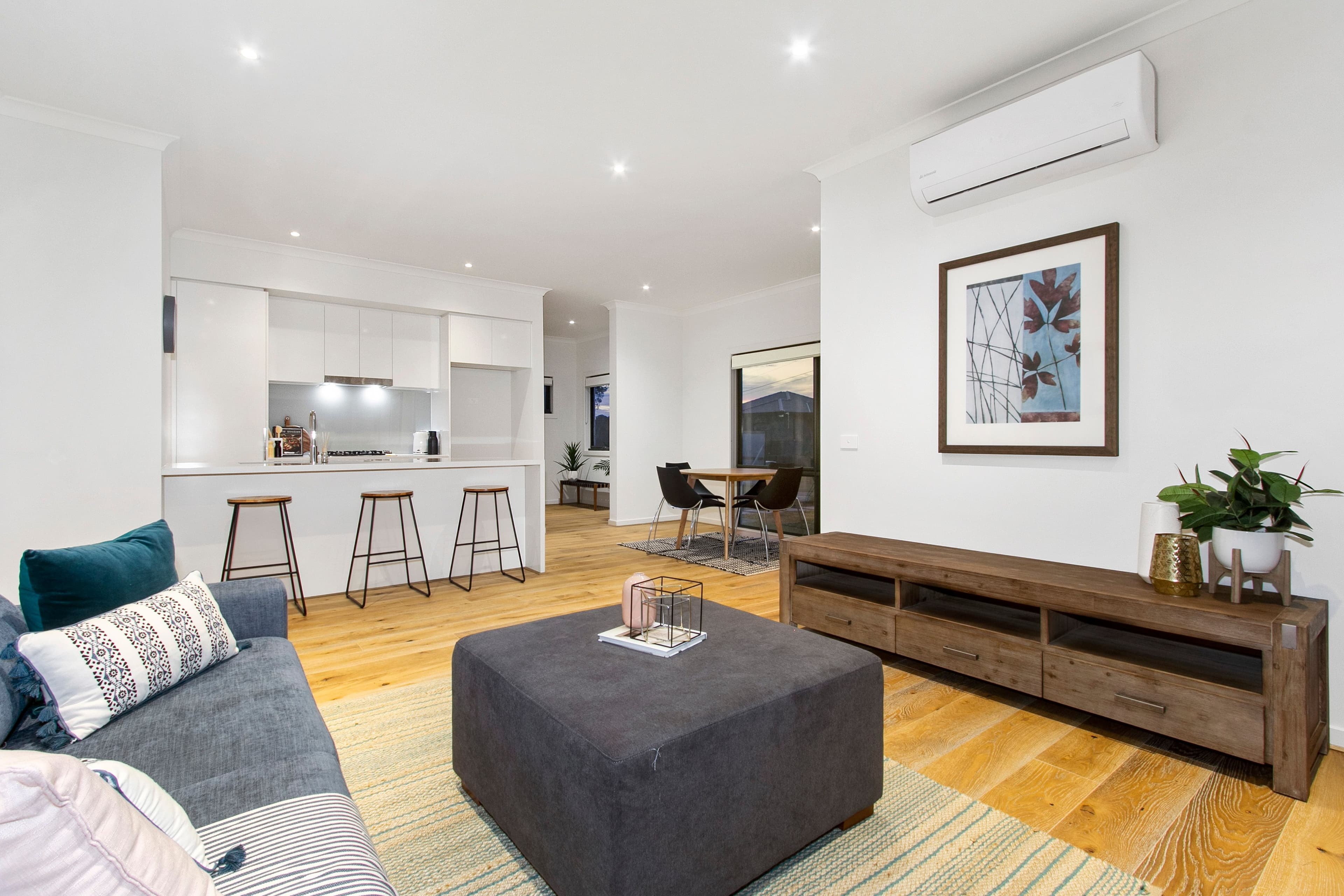 9-10 Luton Court, Rowville VIC 3178, Rowville - Thumbnail 2