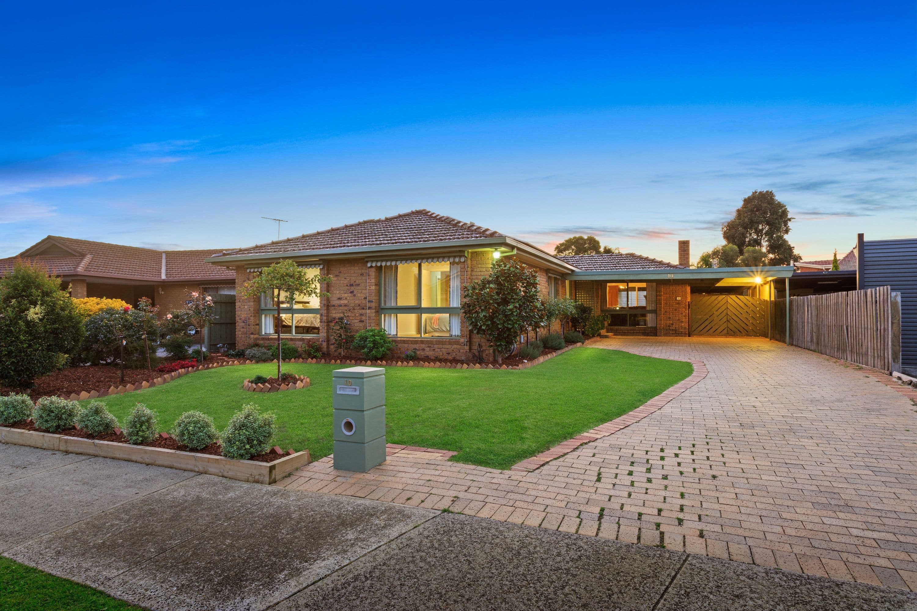 10 Finchley Court, Epping VIC 3076, Epping - Image 1