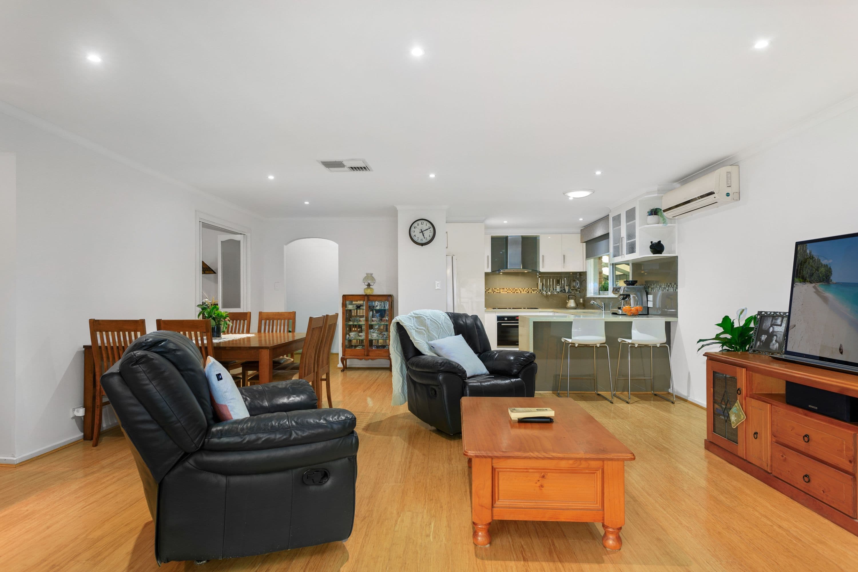 10 Finchley Court, Epping VIC 3076, Epping - Thumbnail 4