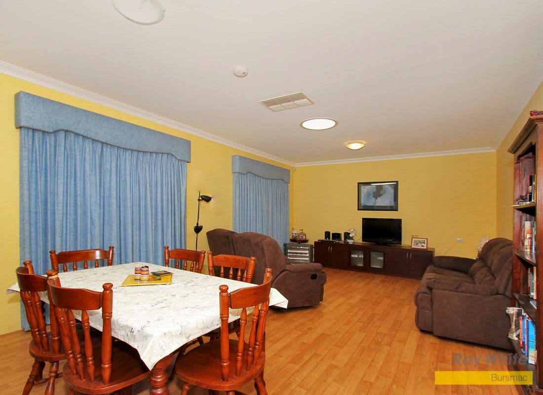 7 Seaspray Crest, BALLAJURA WA 6066, Ballajura - Thumbnail 4