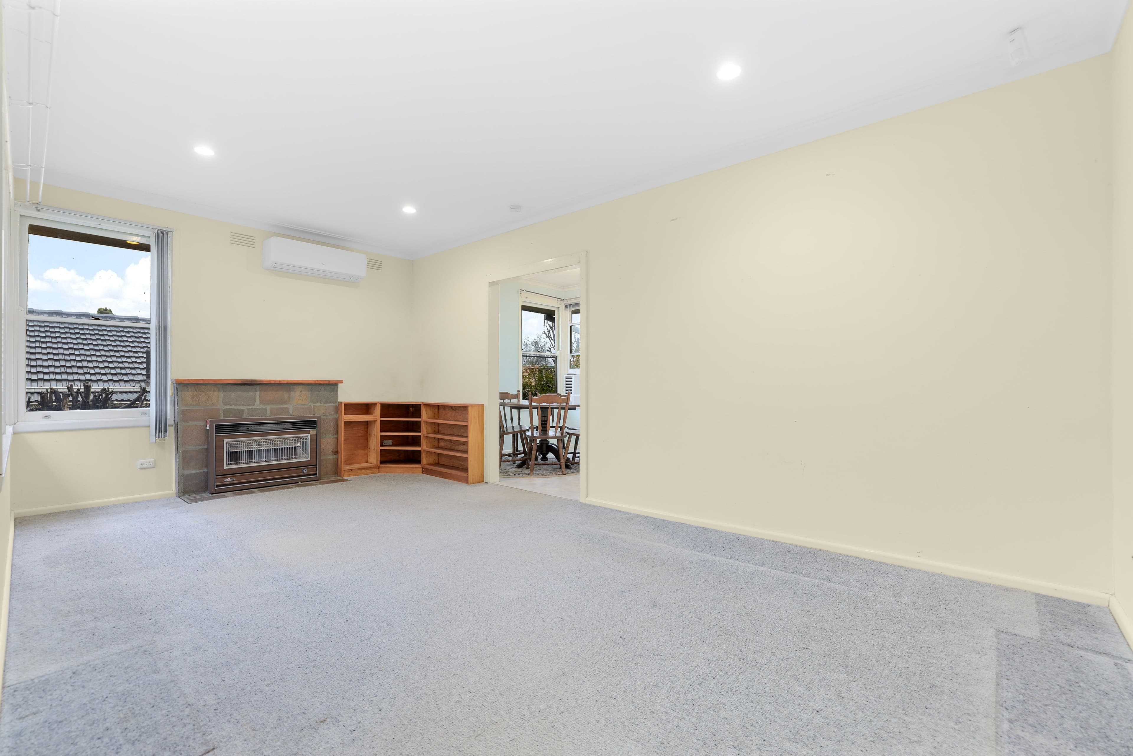 13 Nerissa Street, Ferntree Gully VIC 3156, Ferntree Gully - Thumbnail 2