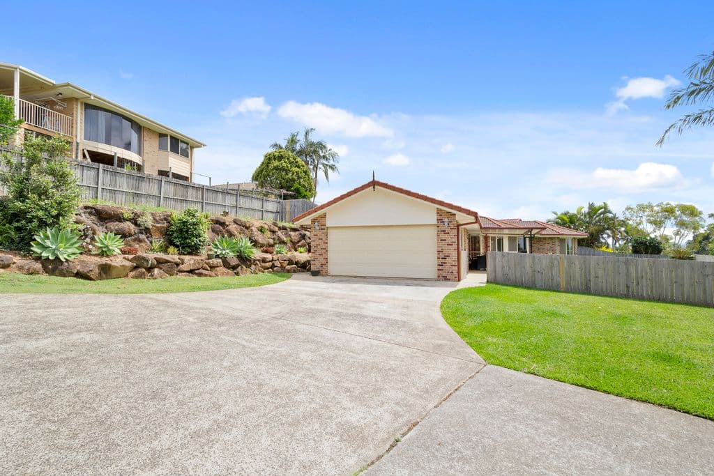 18 Lochlomond Drive, Banora Point - Thumbnail 8