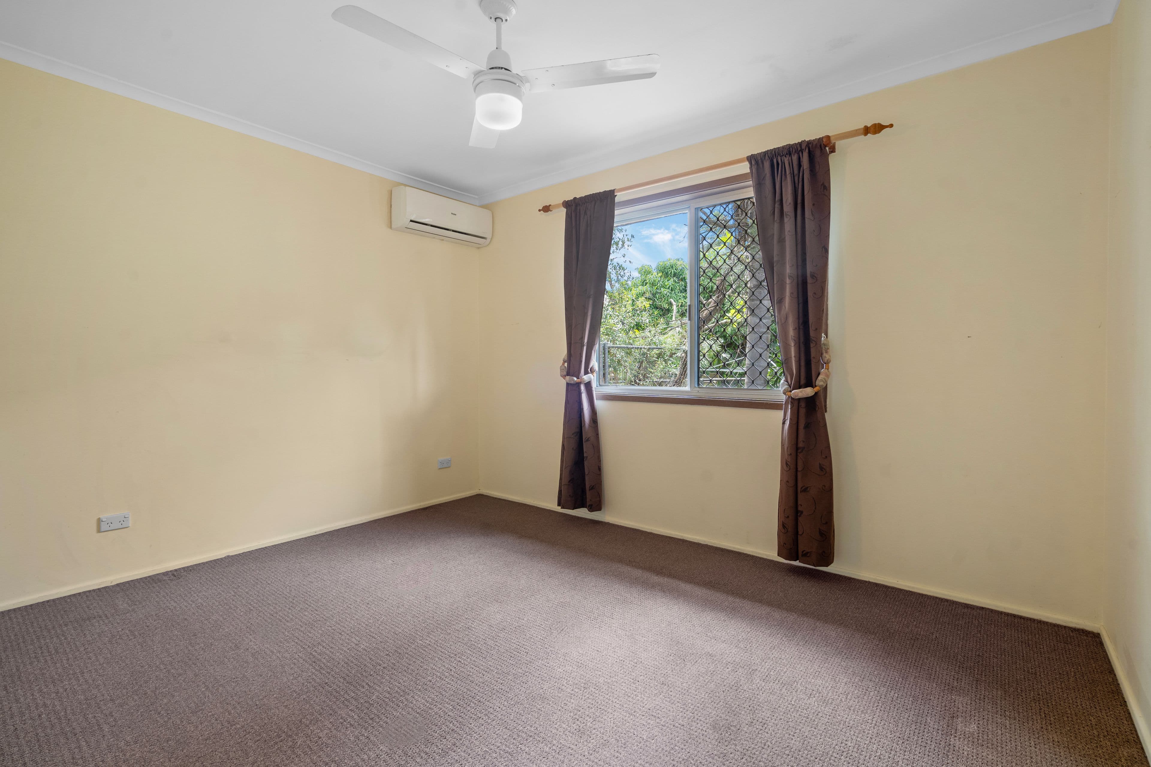 43 Kelvin Street, Woodridge QLD 4114, Woodridge - Thumbnail 4